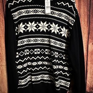Black and White Patterned Men's Sweater